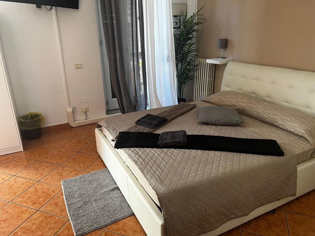 Destiny Home 2 Verona - Piazza Isolo Extérieur photo